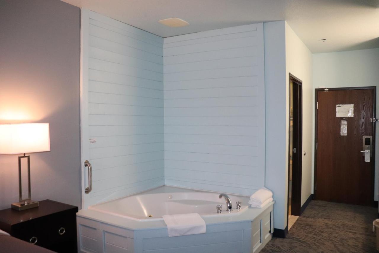 Bay Inn Tawas City Dış mekan fotoğraf