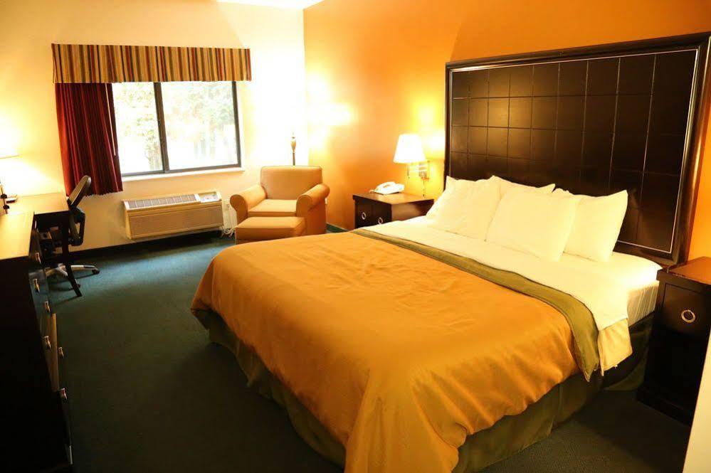 Bay Inn Tawas City Dış mekan fotoğraf